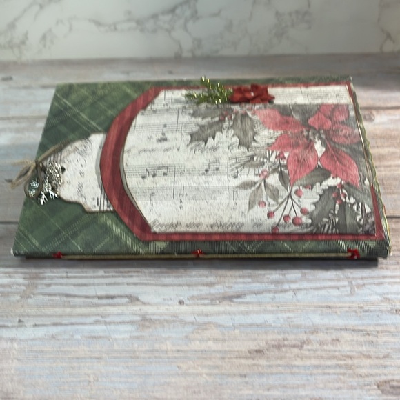 Handmade Christmas junk journal - Picture 7 of 7